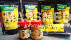 Tingkatkan Nilai Jual, Lendang Nangka Utara Produksi Olahan Nanas Sendiri