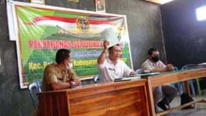 BPN Sumbawa Barat Bagikan Sertifikat Tanah hasil PTSL di Brang Rea