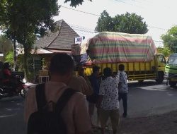 Kelompok Peternak Ayam Petelur Lombok Timur Cegat Mobil Pengangkut Telur dari Luar Daerah