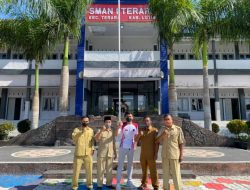 Romi, Pemain Tim Futsal NTB Peraih Medali Perunggu di PON XX Papua Berkunjung ke SMAN 1 Terara