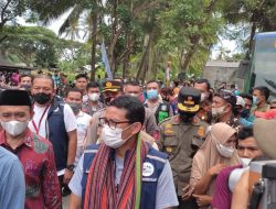 Menparekraf Sandiaga Uno Saksikan Vaksinasi Rakyat Menuju Indonesia Baru 2024 di Labuhan Haji
