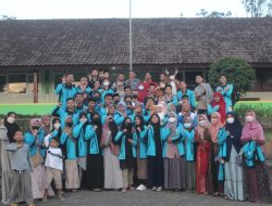 English Speaking Club (ESC) Universitas Hamzanwadi Gelar Pengabdian di Desa Aik Prapa