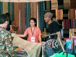 Pusat Latihan Balai Warna Alam Pringgasela Sebagai Wujud Melestarikan Kain Tenun Pringgasela