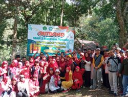 MAN 2 Mataram Gelar Outbond di Joben Evergreen untuk Membina Kekompakan dan Kebersamaan Antar Guru dan Pegawai