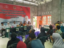 Pastikan BLT Tahap II Tepat Sasaran, Rachmat Hidayat Pantau Penyaluran di Pulau Seribu Masjid