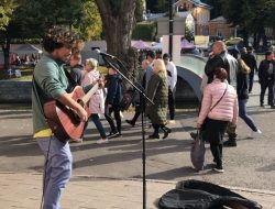 Raga Full Moon, Musisi Asal Desa Kesik Lombok Timur Menetap di Finlandia Eropa Utara