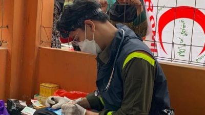 Anggota MRI Lotim, dr. Taufik Nazar Masih Berada di Tenda Pengungsi Gempa Cianjur