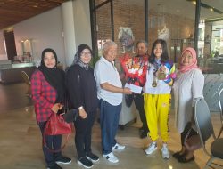 Apresiasi Atlet Porprov Kota Mataram, Rachmat Hidayat Beri Hadiah Uang Pembinaan untuk Atlet Menembak yang Boyong Lima Medali Emas
