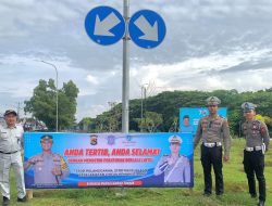 Sukseskan Event WSBK 2023, Ratusan Spanduk Himbauan Tertib Berlalu Lintas Terpasang