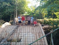 Dikerjakan Secara Padat Karya Tunai, Pemerintah Desa Lendang Belo Bangun Jembatan Penghubung Dusun Presak-Balik Batang