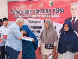Tekan Angka Kemiskinan, Rachmat Hidayat Salurkan Bantuan PENA untuk masyarakat Lombok Timur