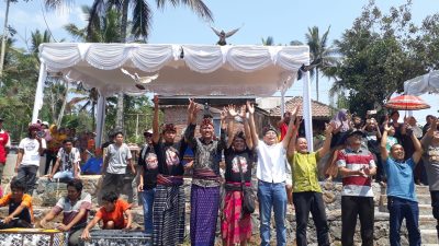 Pelepasan Ratusan Burung Dara Tandai Dibukanya L@ Pesta Desa Lendang Belo