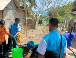 Kolaborasi dengan Pemda Lotim, DPD II KNPI Lotim Salurkan Air Bersih ke Kecamatan Jerowaru