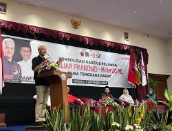 Berjuang Lintas Zaman Bersama PDIP, Ganjar Sebut Rachmat Hidayat Figur Panutan di Partai