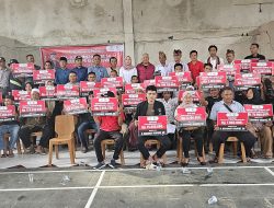 Rachmat Hidayat Salurkan Bantuan Sosial Tunai Pemberdayaan Ekonomi bagi Kelompok Masyarakat di Lombok Timur Senilai Rp 4,9 Miliar