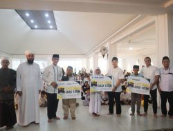 Walikota Mataram H. Mohan Roliskana Hadiri Acara Begibung Bersama 500 Anak Yatim
