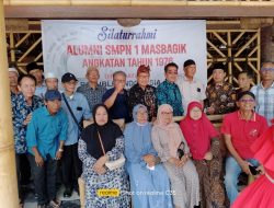 Alumni SMPN 1 Masbagik Alumni 1976 Gelar Silaturahmi pada Momentum HUT Ke-79 Kemerdekaan RI