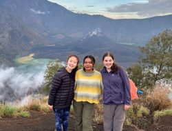 Juniati Sabila, Bermula Sekedar Hobi Naik Gunung Kini Menjadi Woman Guide Handal