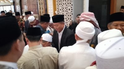 Gubernur NTB Lalu Muhammad Iqbal Laksanakan Shalat Idul Fitri di Masjid Hubbul Wathan Islamic Center
