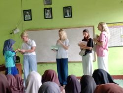 Manfaat Program Volunteer Bahasa Inggris LHA bagi Desa Wisata