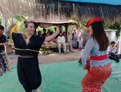 Farewell event Camilla Dibenedetto dari Italia Dimeriahkan dengan Kesenian Tradisional Janger