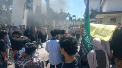Geruduk DPRD Lombok Timur, HMI MPO Tuntut Penghentian Program Makan Bergizi Gratis dan KDMP