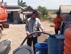 Krisis Air Bersih Meluas, MIM Foundation bersama BPBD dan Relawan Galaksi Salurkan 25 Ribu Liter ke Telone
